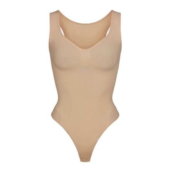 Skims Seamless Sculpt Scoop Neck Thong Bodysuit In Clay Size S NIB - Picture 1 of 6